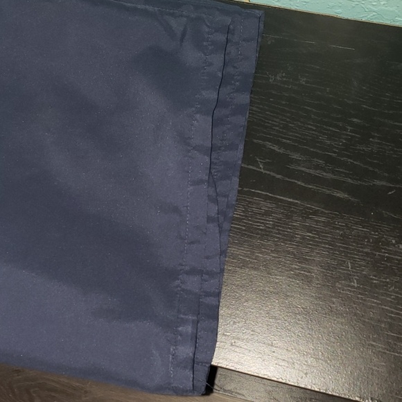 Izod Husky Sized Shorts - navy blue - perfect for school uniform - Picture 3 of 6